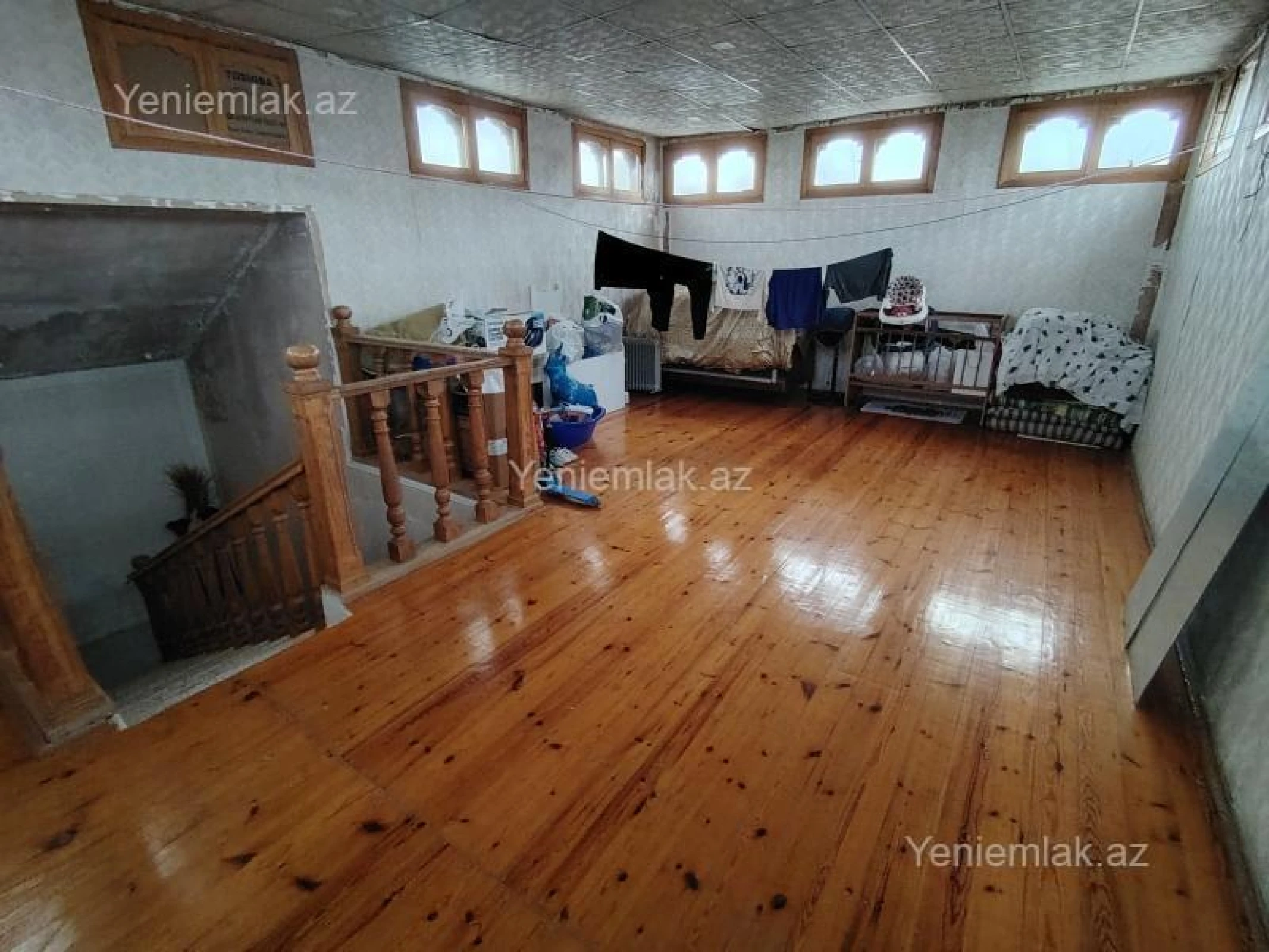 Satılır 6 otaqlı həyət evi 324 m²