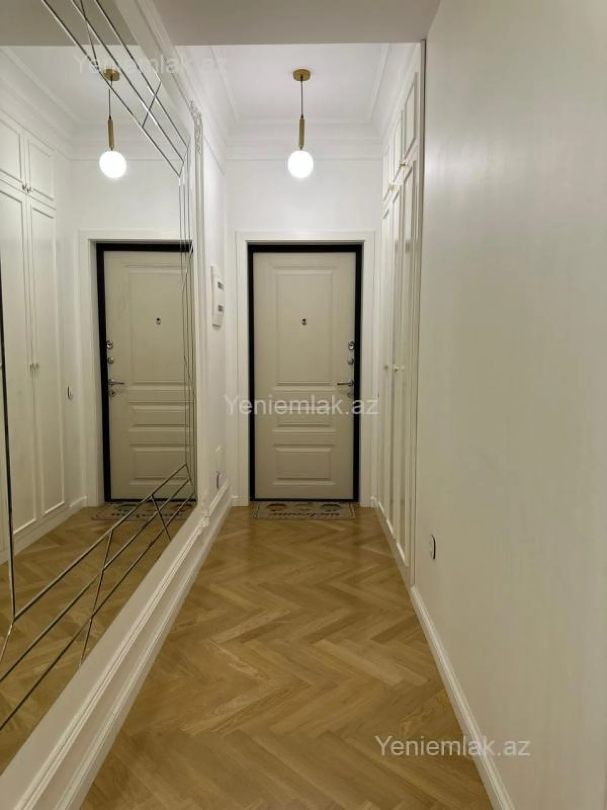 Satılır 3 otaqlı yeni tikili 110 m²