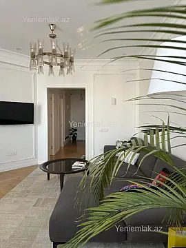 Satılır 3 otaqlı yeni tikili 110 m²