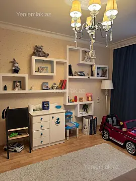 Satılır 4 otaqlı köhnə tikili 113 m²