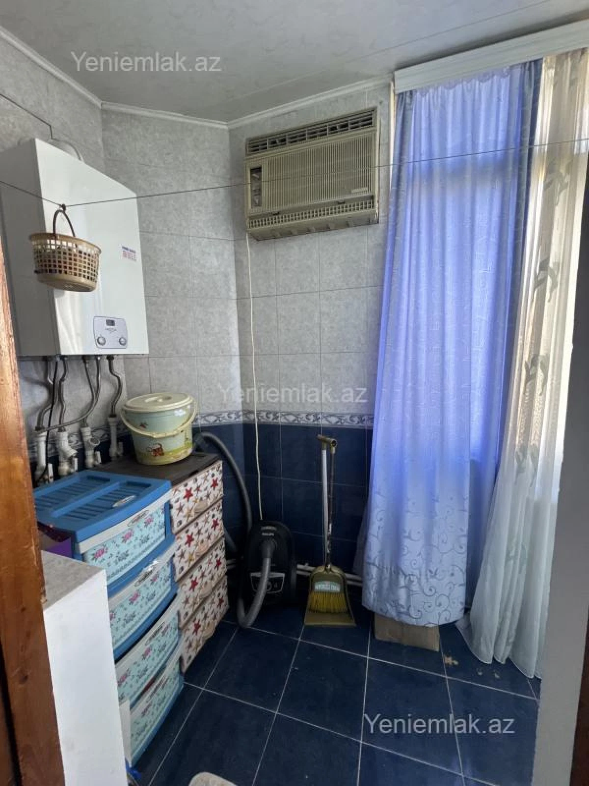 Satılır 4 otaqlı köhnə tikili 113 m²