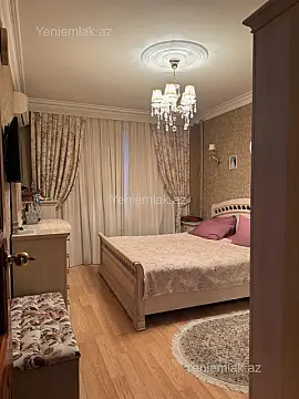 Satılır 4 otaqlı köhnə tikili 113 m²