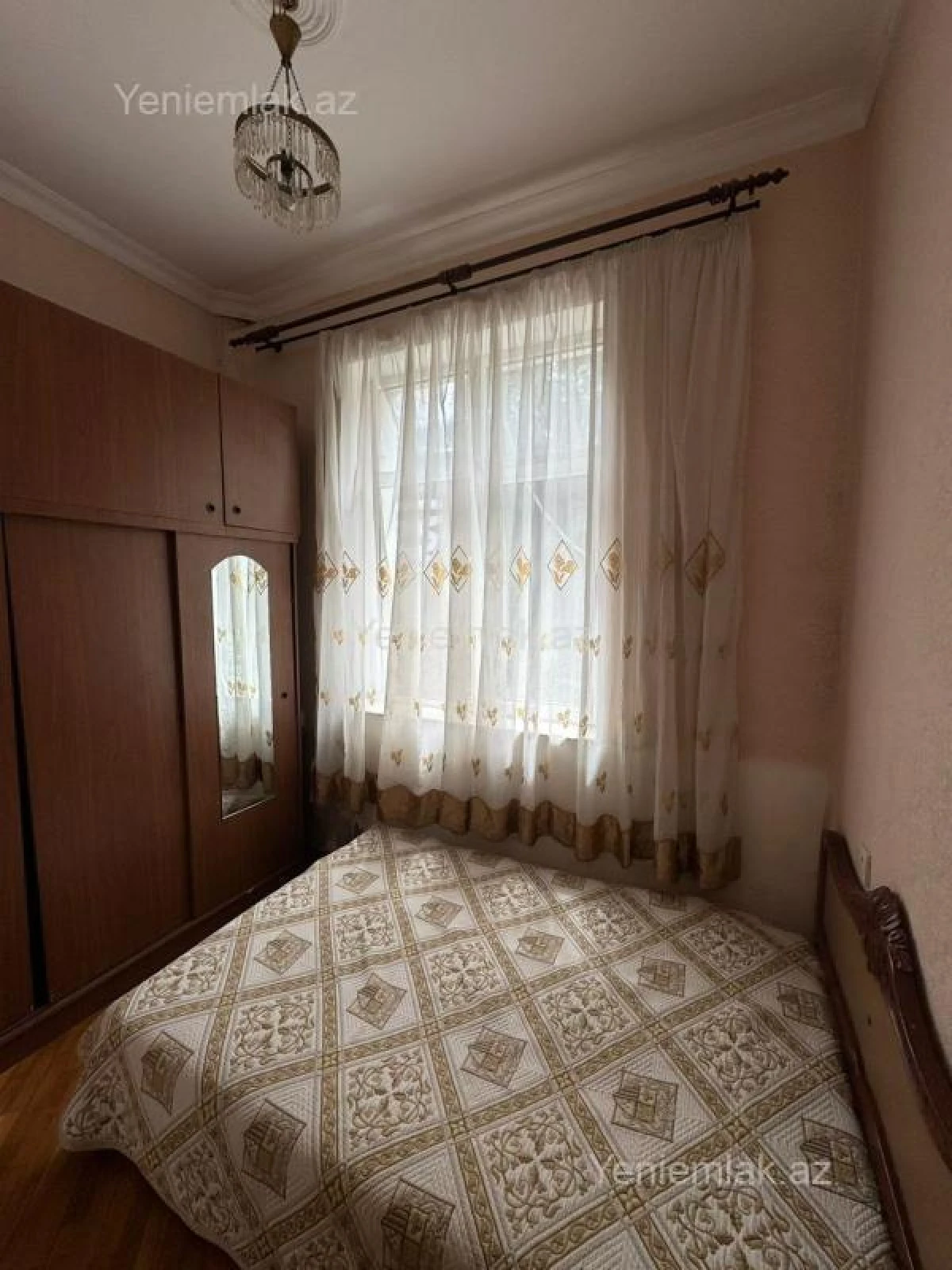 Satılır 2 otaqlı köhnə tikili 45 m²