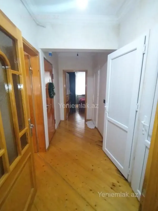 Satılır 2 otaqlı köhnə tikili 50 m²