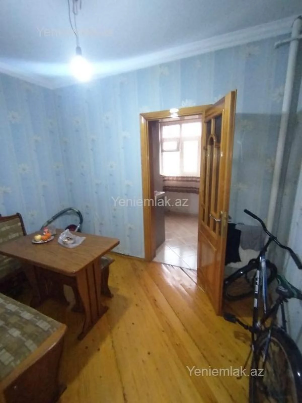Satılır 2 otaqlı köhnə tikili 50 m²