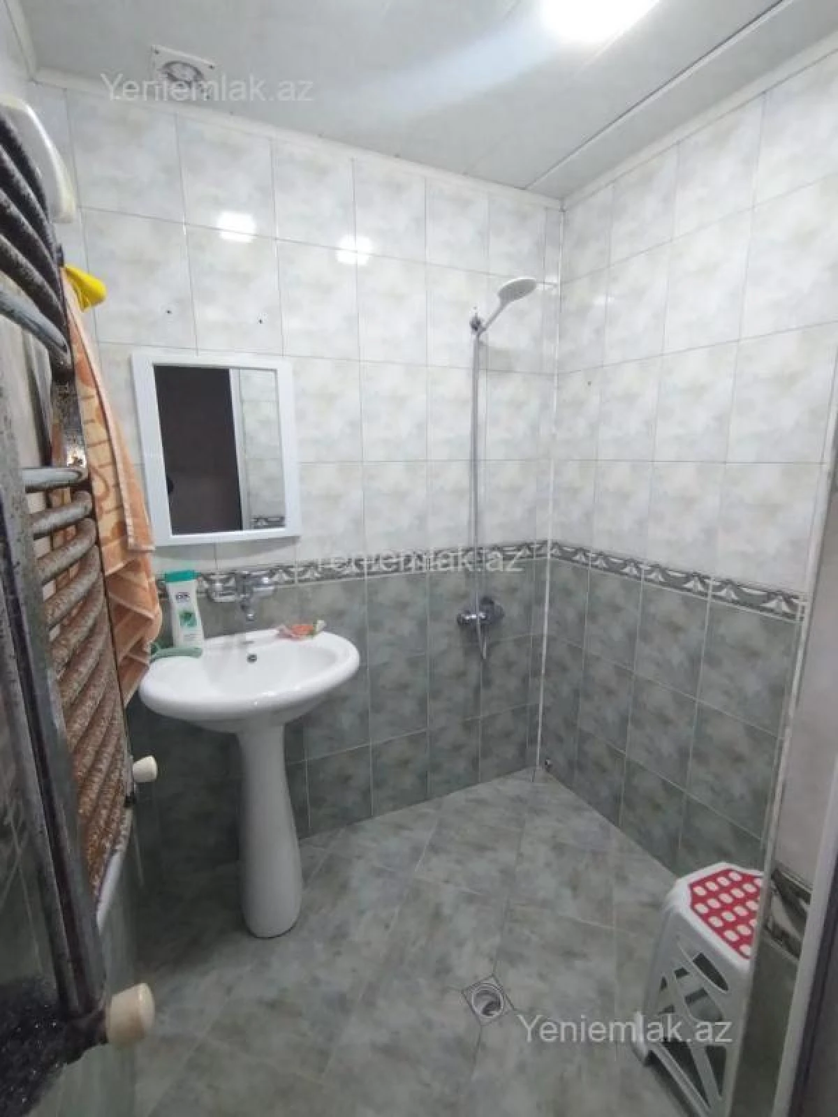 Satılır 2 otaqlı köhnə tikili 50 m²