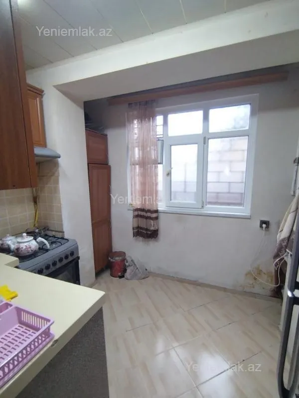 Satılır 2 otaqlı köhnə tikili 50 m²
