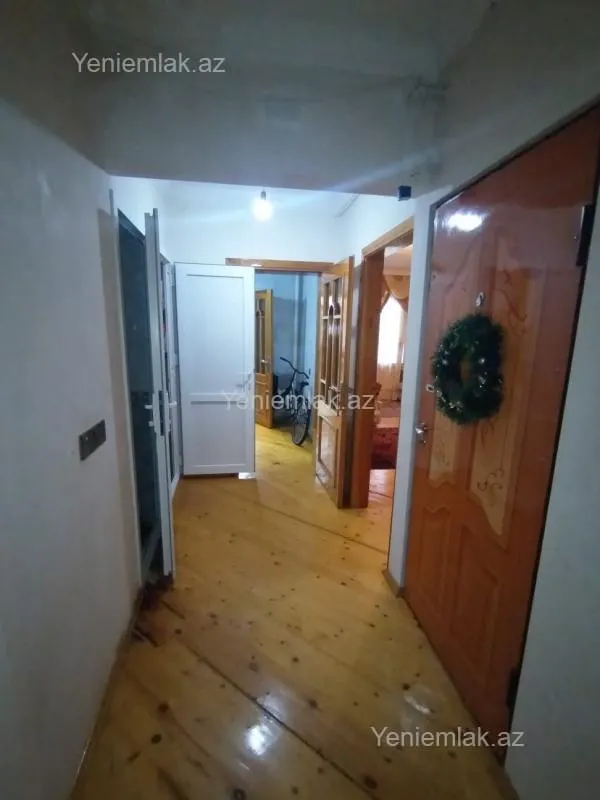Satılır 2 otaqlı köhnə tikili 50 m²