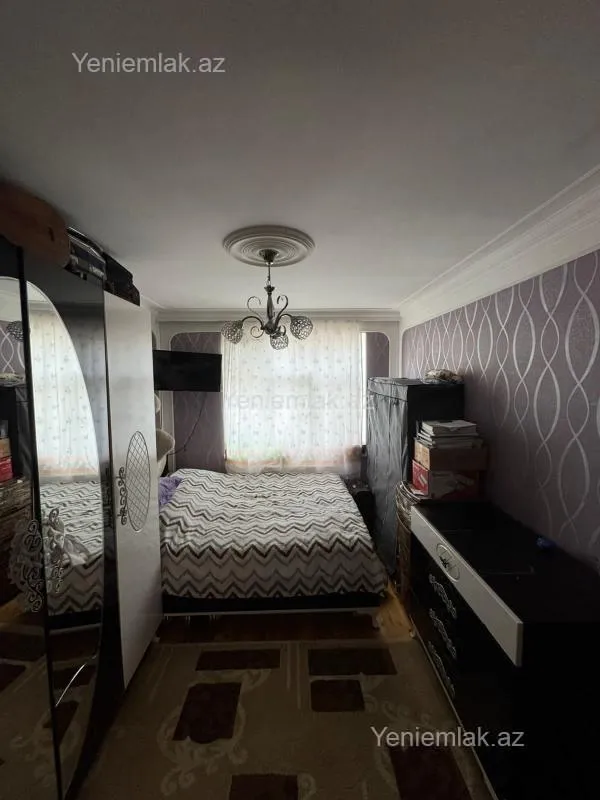 Satılır 1 otaqlı köhnə tikili 30 m²