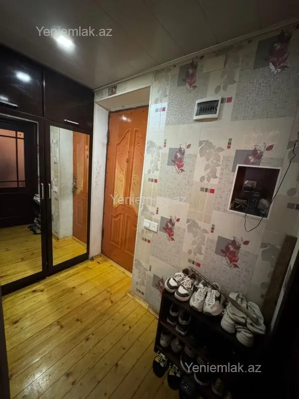 Satılır 1 otaqlı köhnə tikili 30 m²