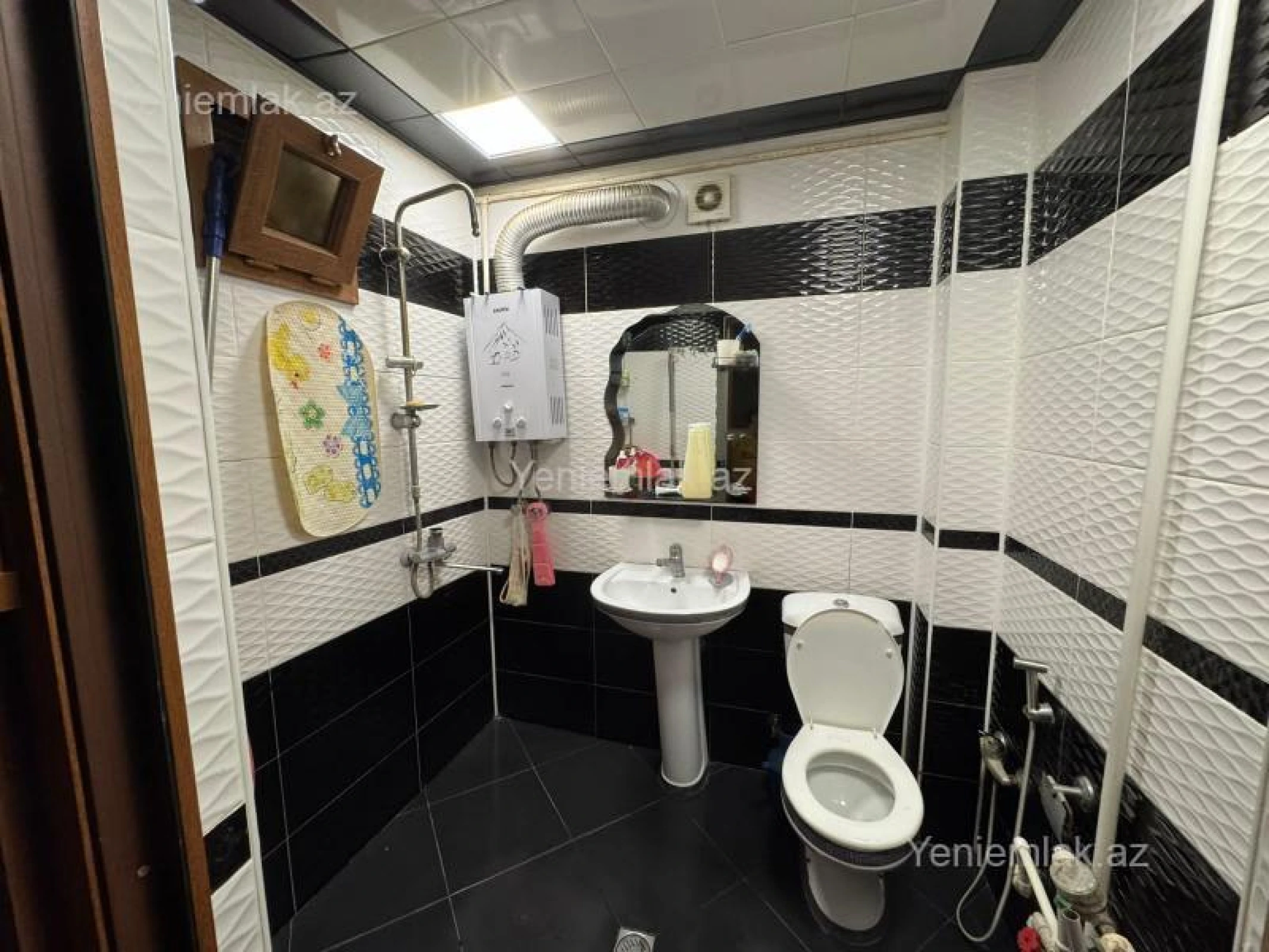 Satılır 1 otaqlı köhnə tikili 30 m²