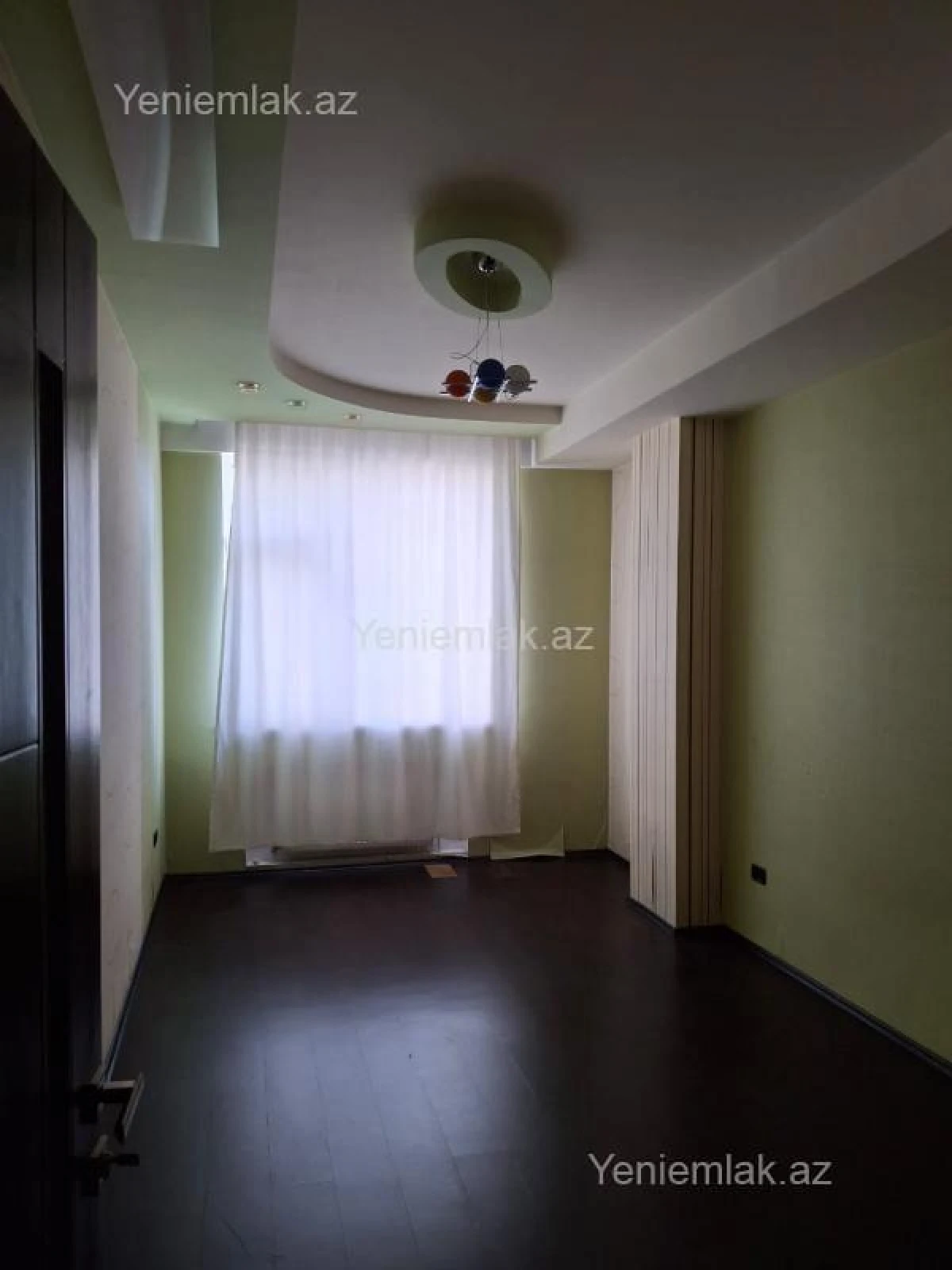 Satılır 4 otaqlı yeni tikili 160 m²