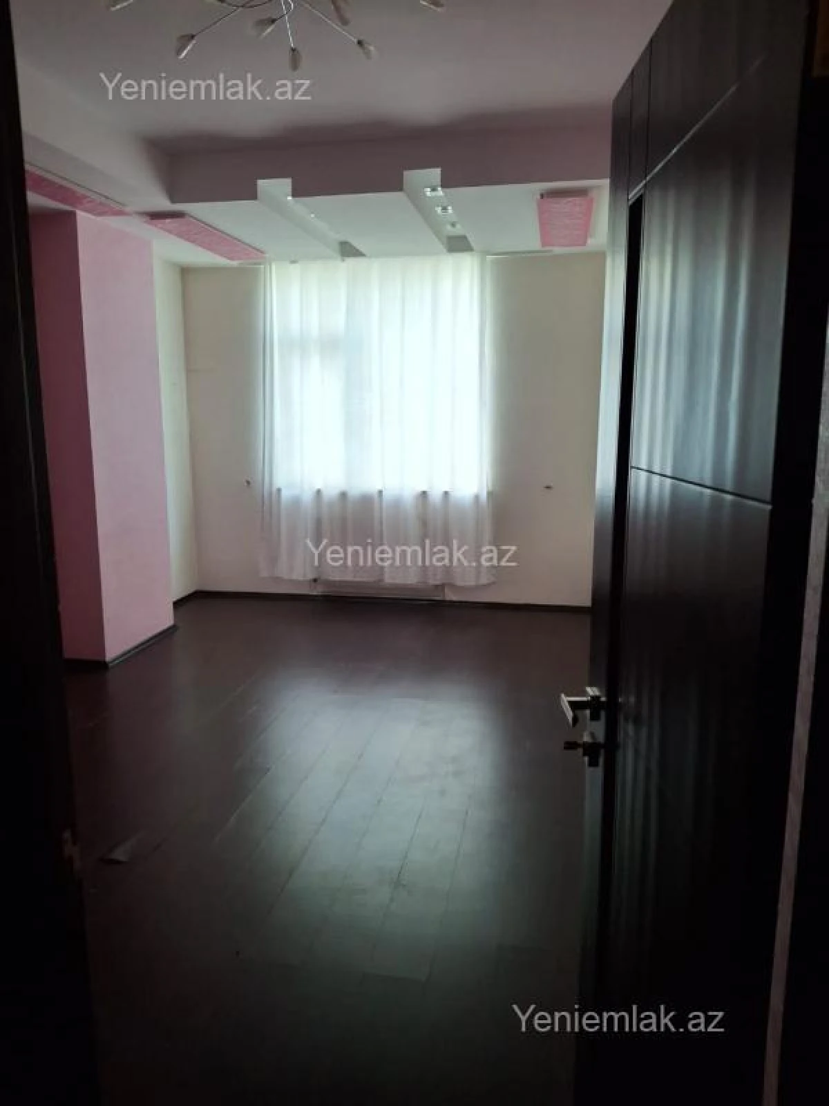 Satılır 4 otaqlı yeni tikili 160 m²