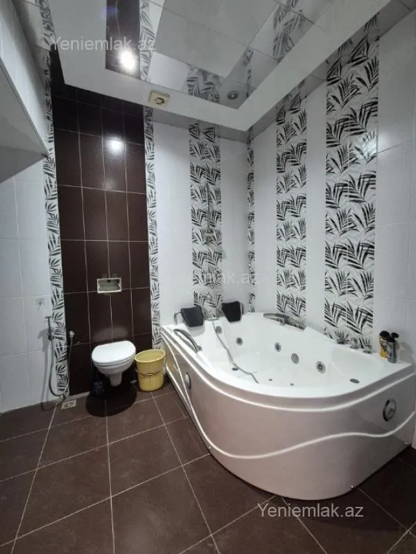 Satılır 4 otaqlı yeni tikili 160 m²