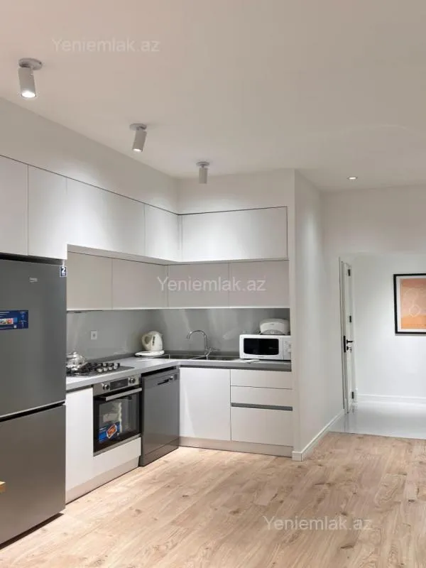 Satılır 2 otaqlı yeni tikili 68 m²