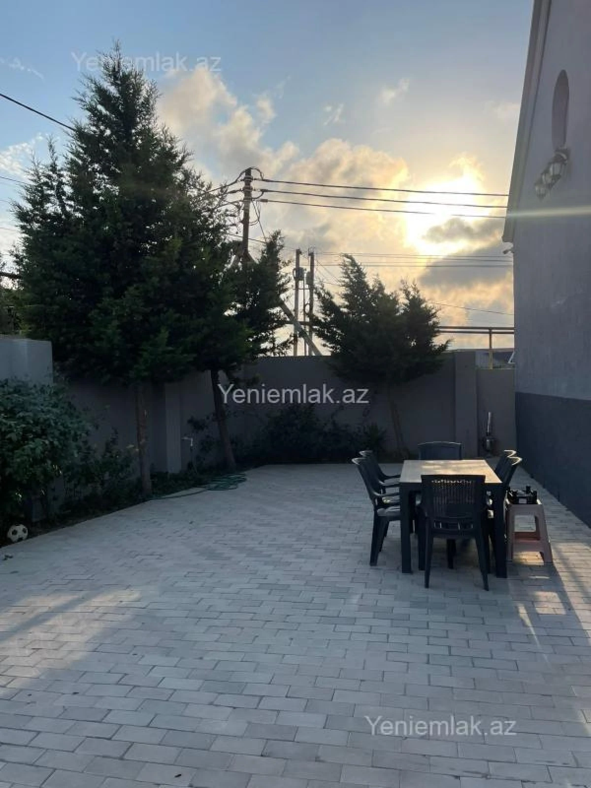 Satılır 3 otaqlı həyət evi 160 m²