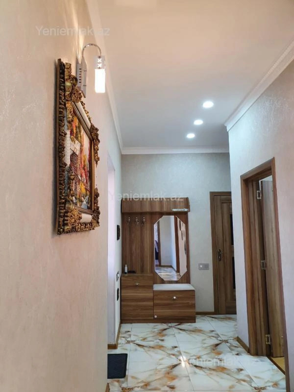 Satılır 3 otaqlı həyət evi 160 m²