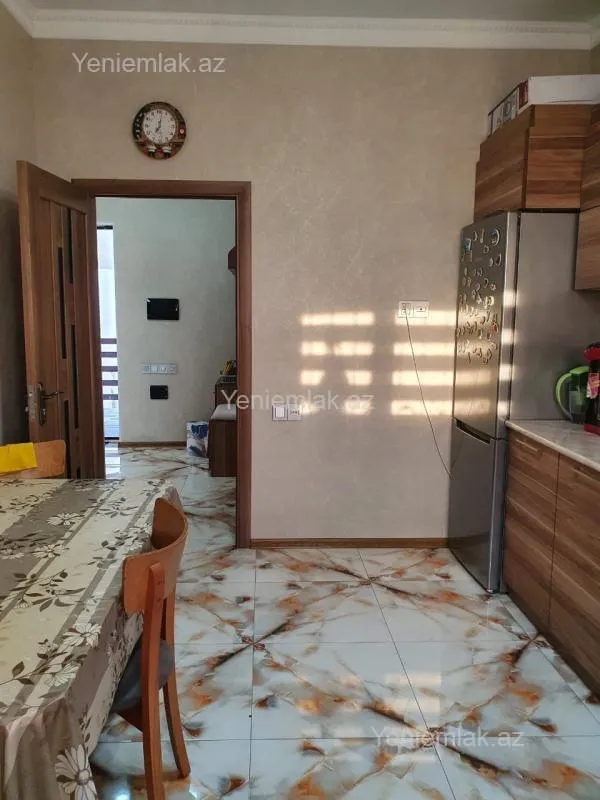 Satılır 3 otaqlı həyət evi 160 m²