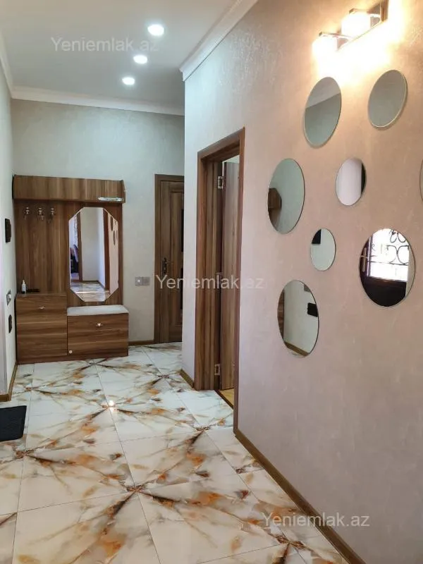 Satılır 3 otaqlı həyət evi 160 m²