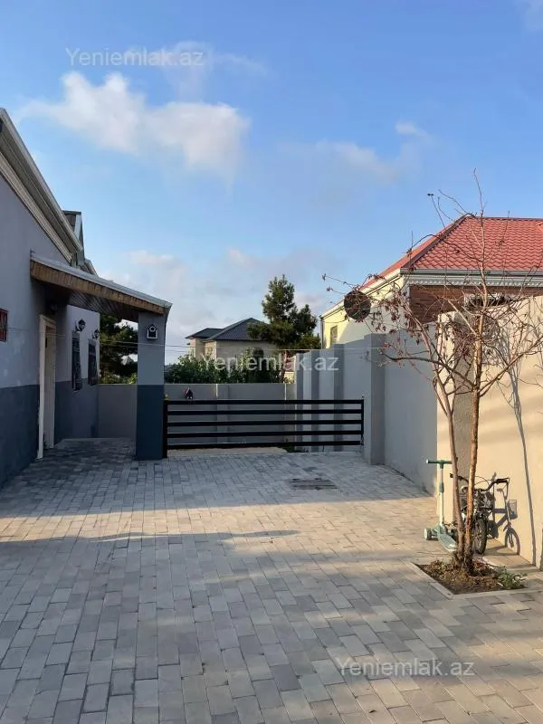 Satılır 3 otaqlı həyət evi 160 m²