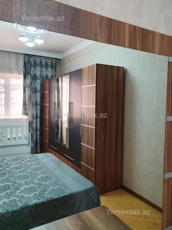 Satılır 3 otaqlı həyət evi 160 m²