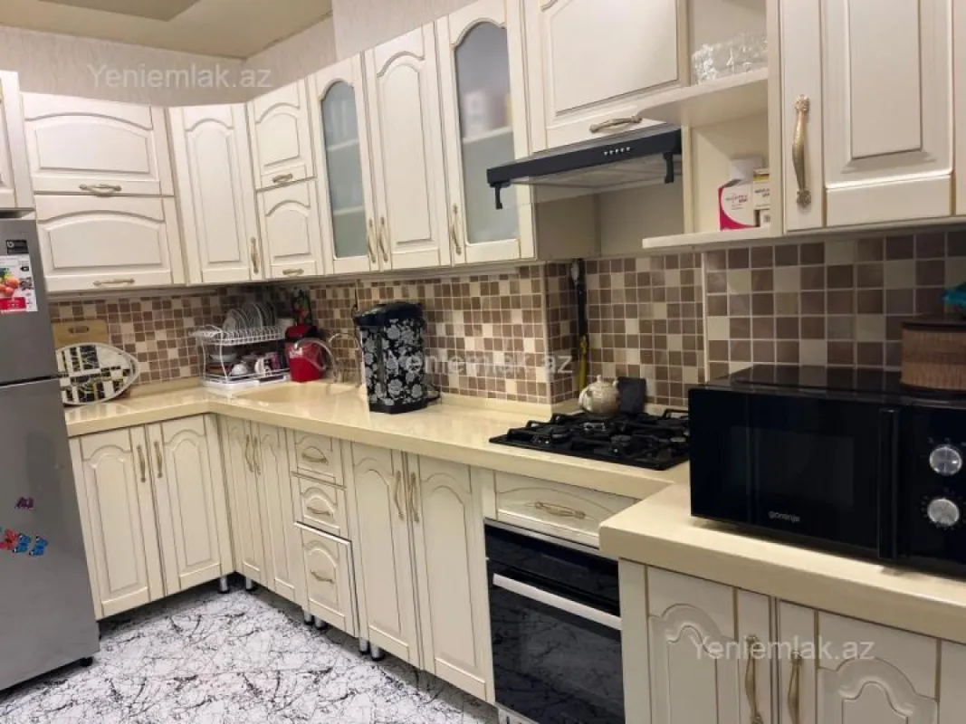 Satılır 3 otaqlı yeni tikili 106 m²