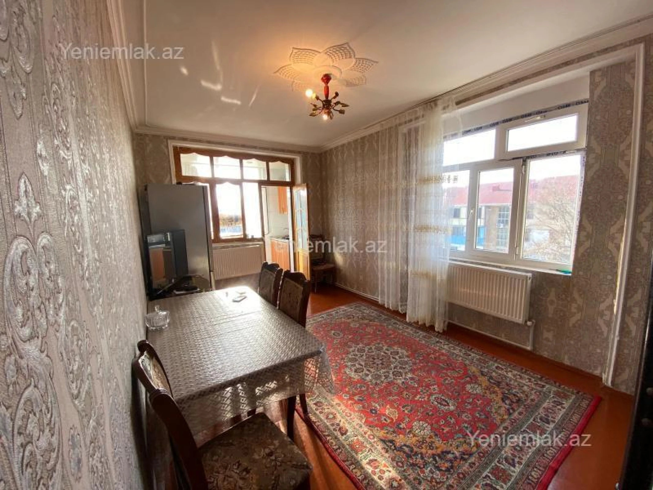 Satılır 1 otaqlı köhnə tikili 35 m²