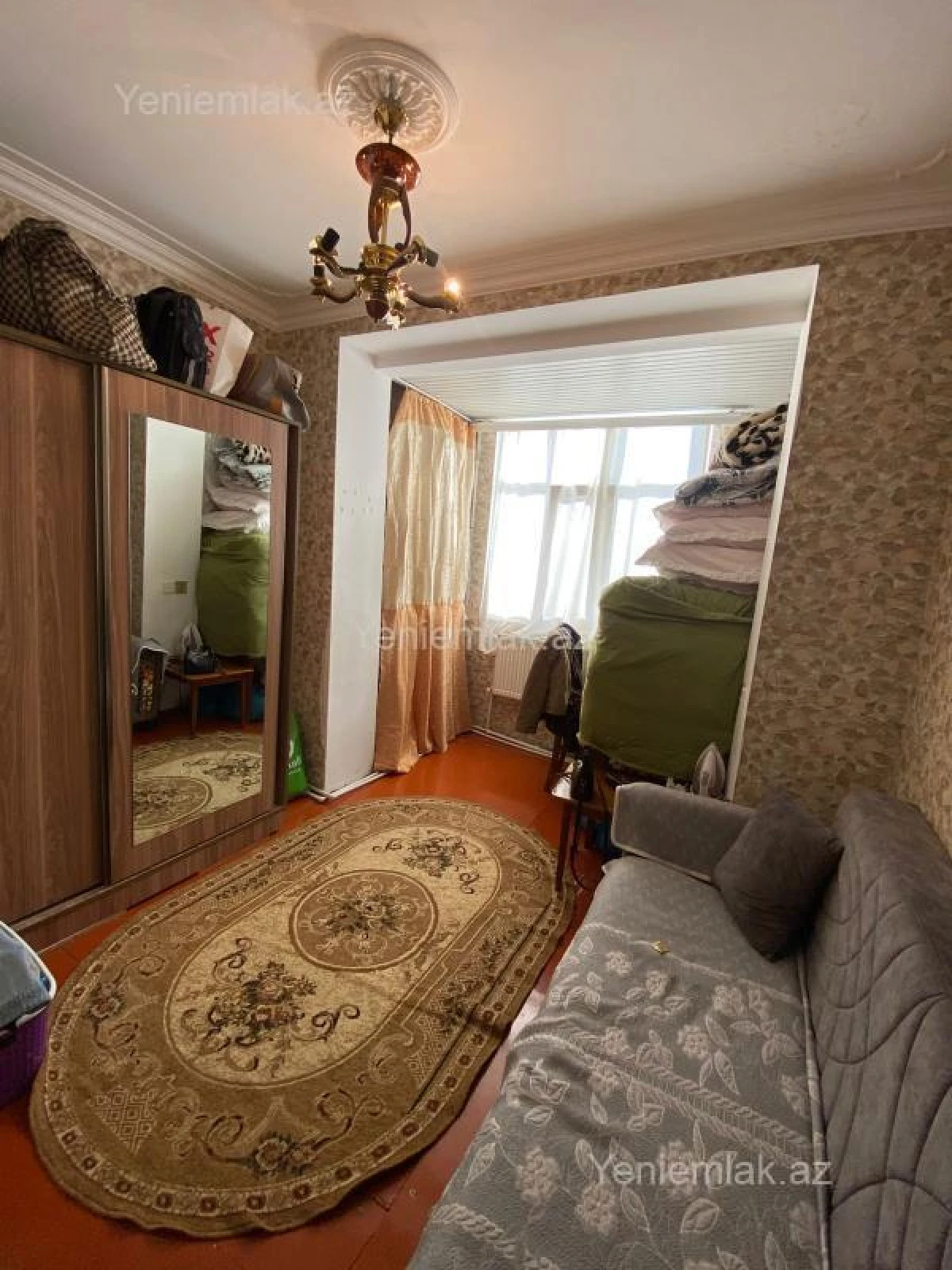 Satılır 1 otaqlı köhnə tikili 35 m²