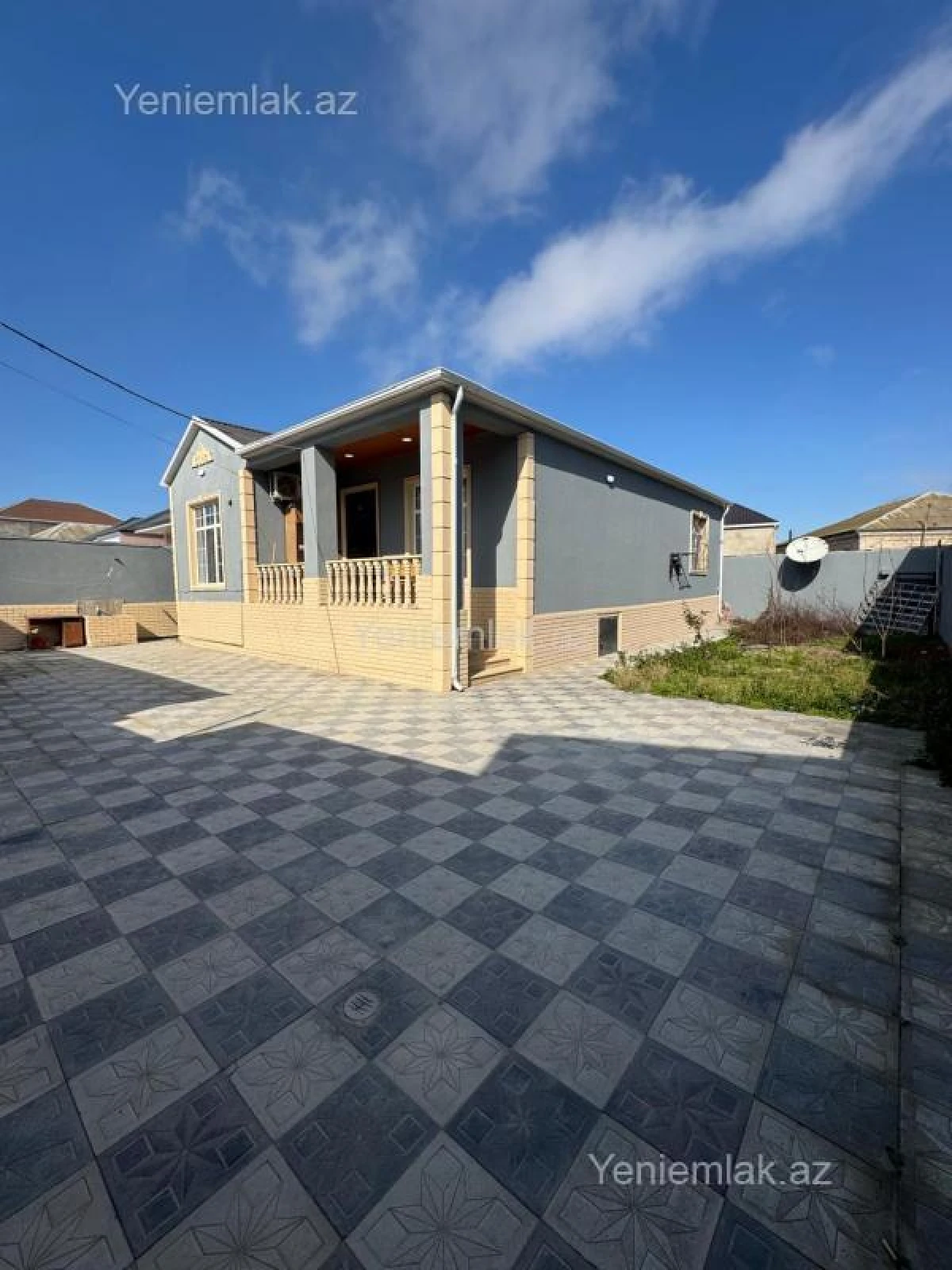 Satılır 4 otaqlı həyət evi 140 m²