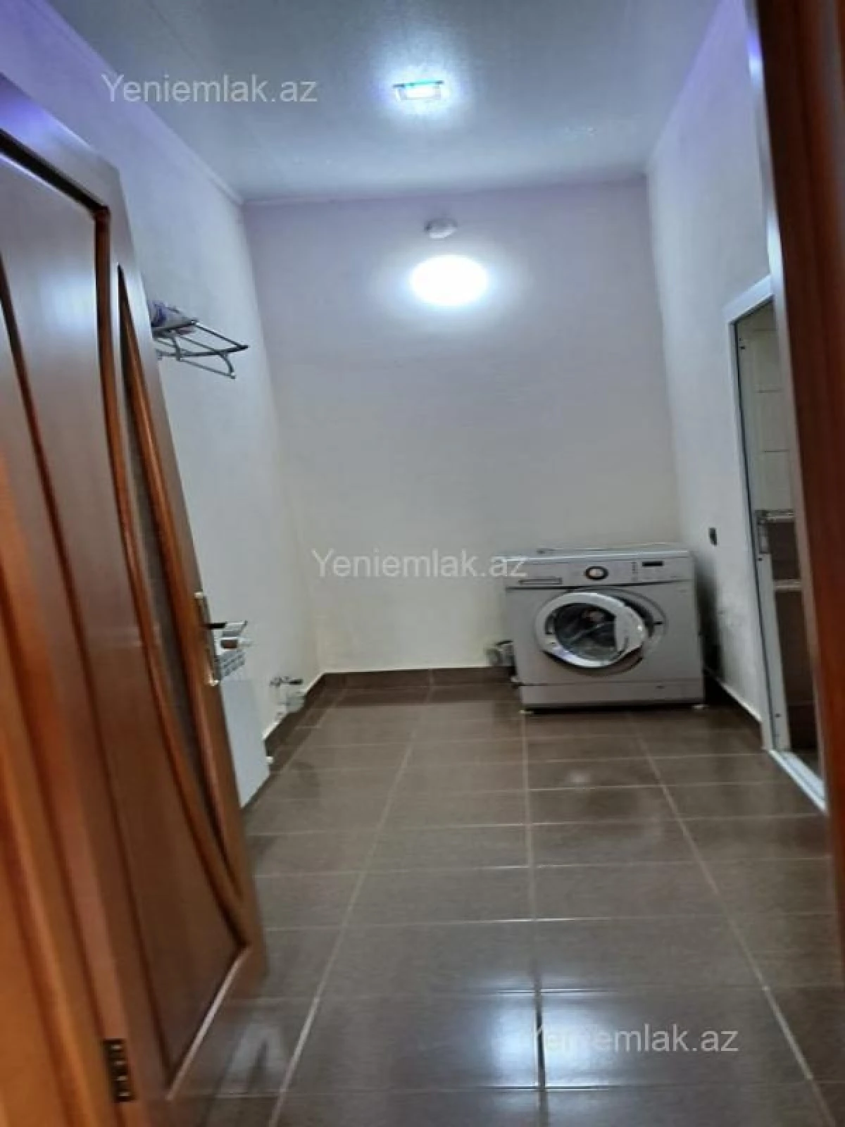 Satılır 4 otaqlı həyət evi 180 m²