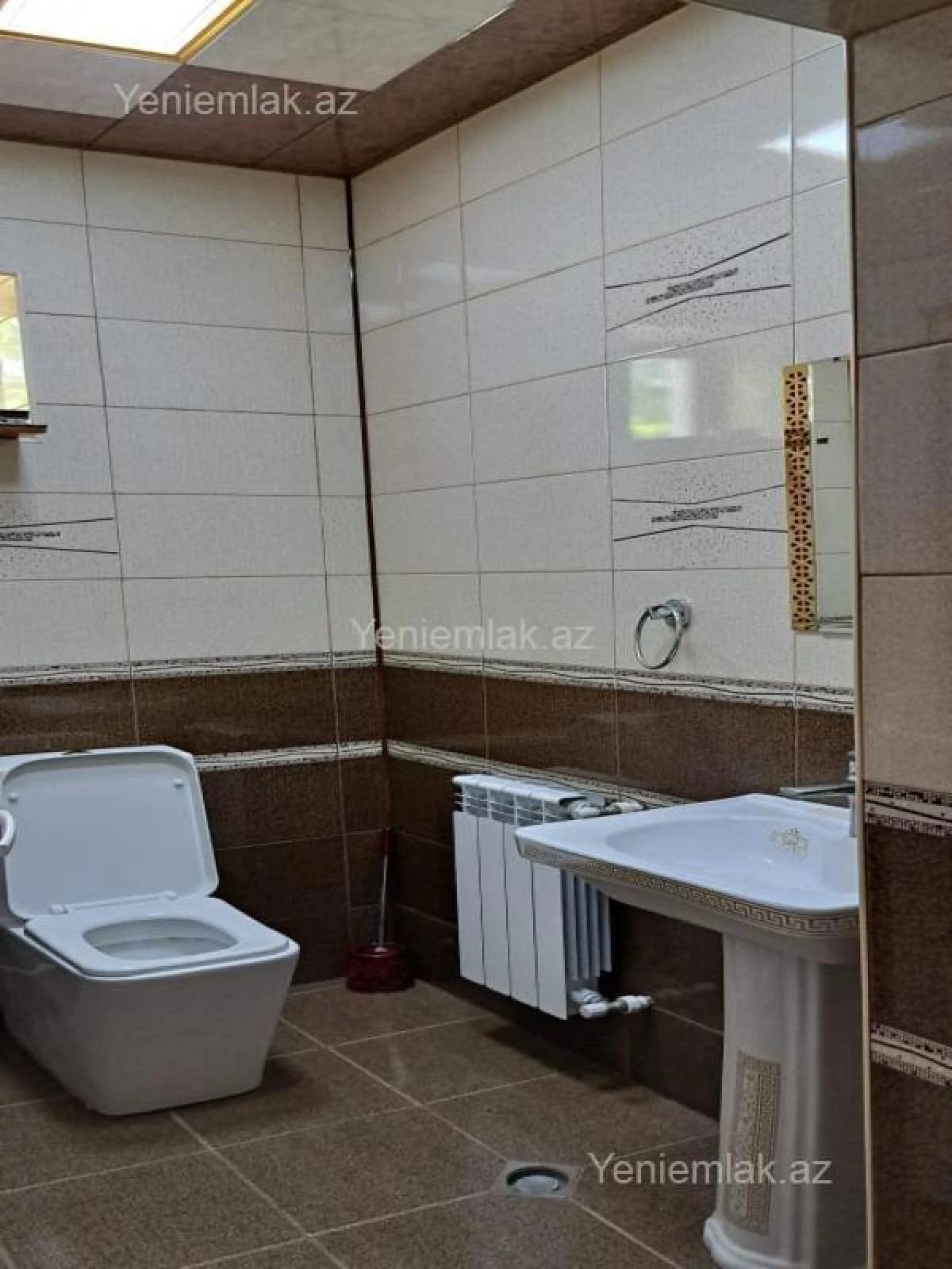 Satılır 4 otaqlı həyət evi 180 m²