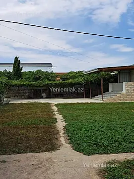 Satılır 4 otaqlı həyət evi 180 m²