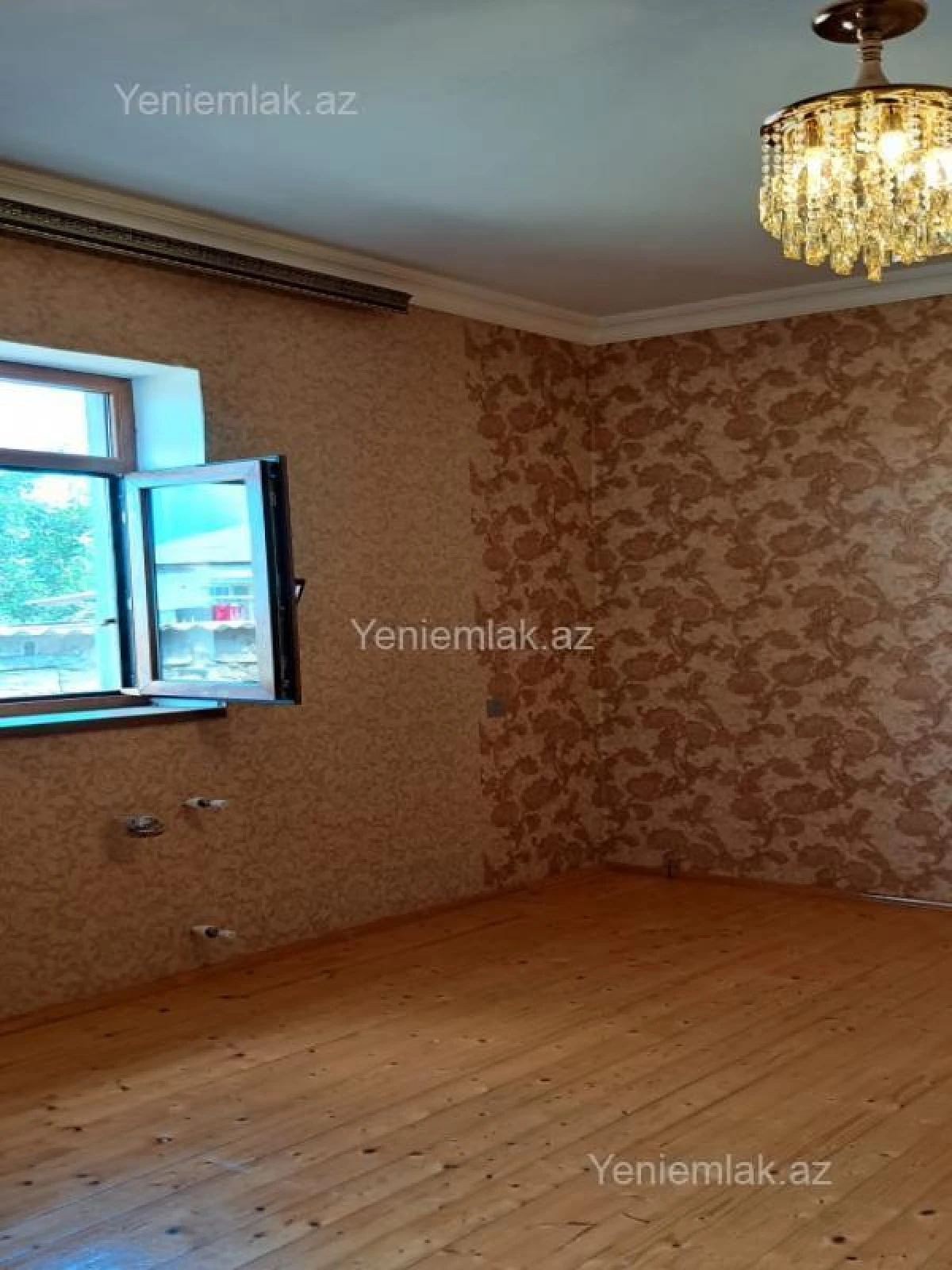 Satılır 4 otaqlı həyət evi 180 m²