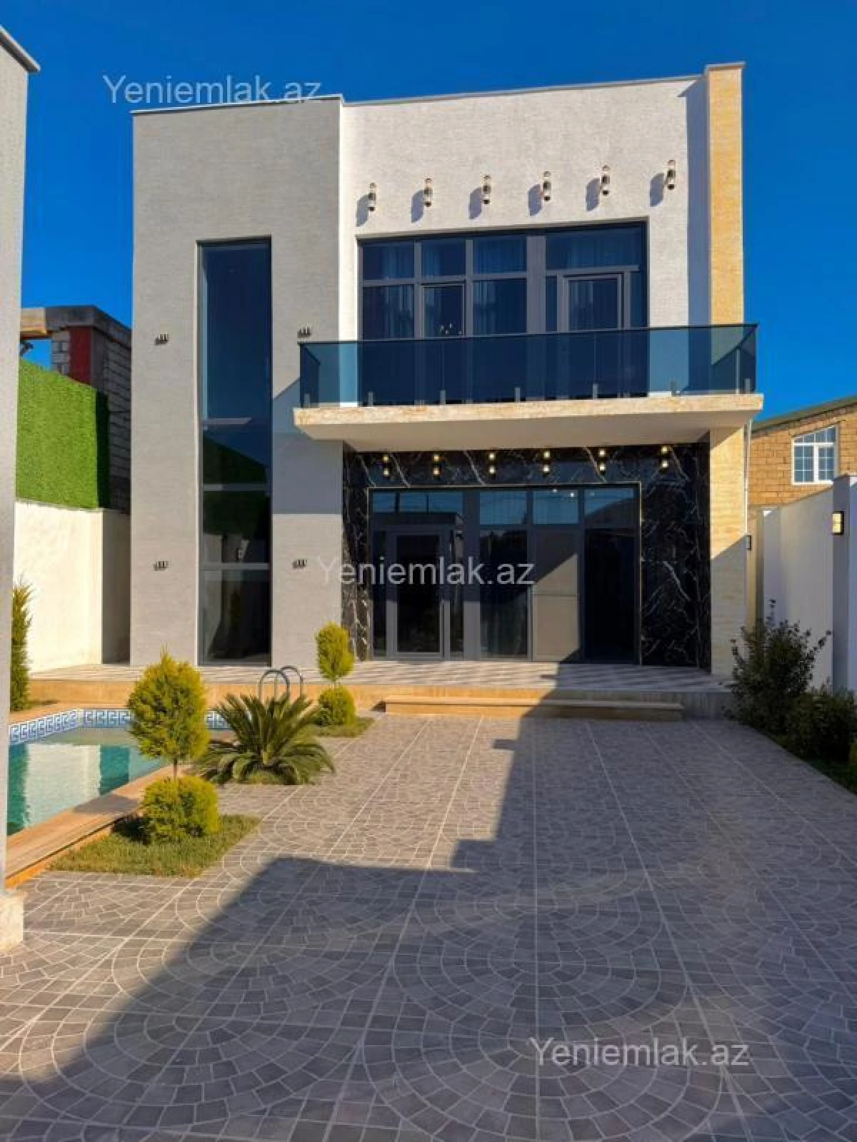 Satılır 4 otaqlı həyət evi 250 m²