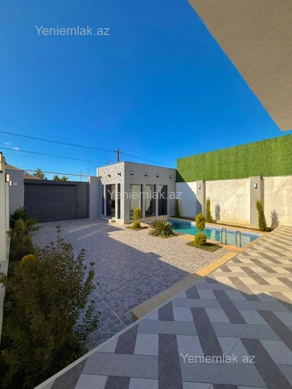 Satılır 4 otaqlı həyət evi 250 m²