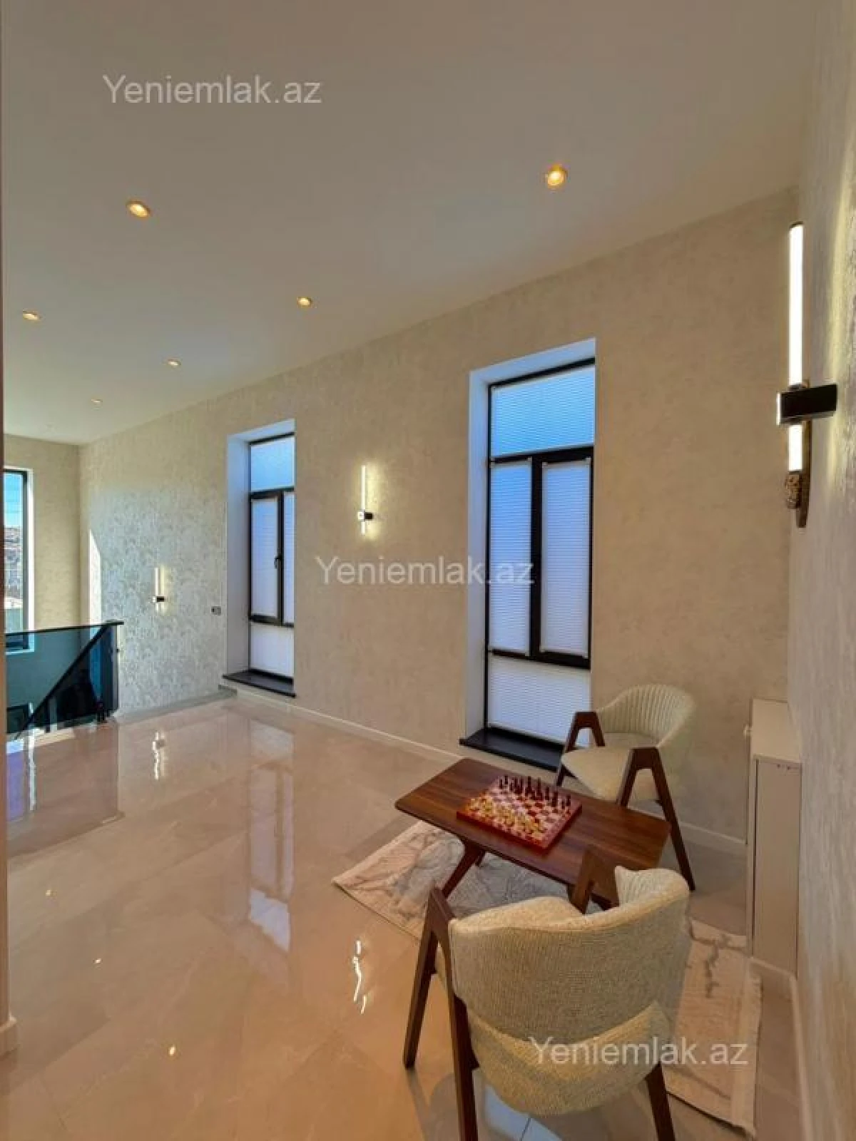 Satılır 4 otaqlı həyət evi 250 m²