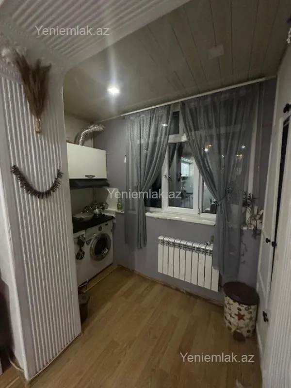 Satılır 3 otaqlı köhnə tikili 80 m²