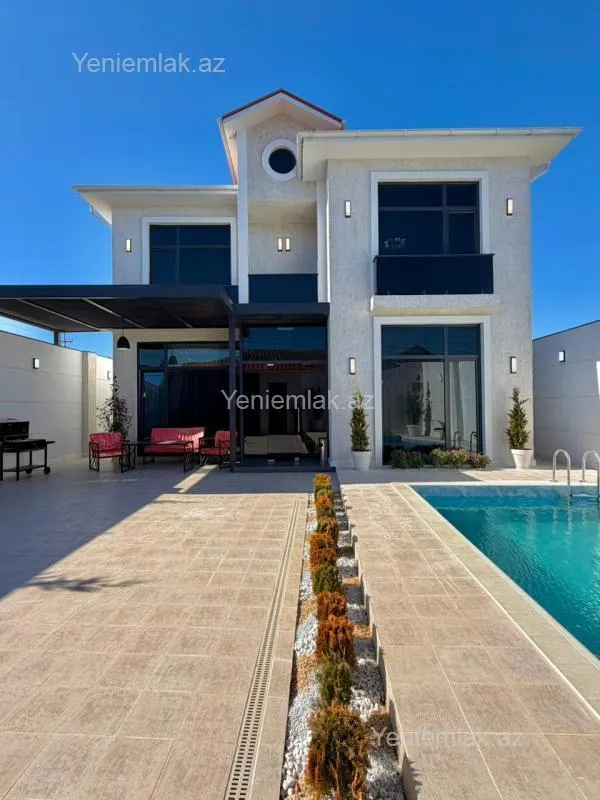 Satılır 5 otaqlı həyət evi 250 m²