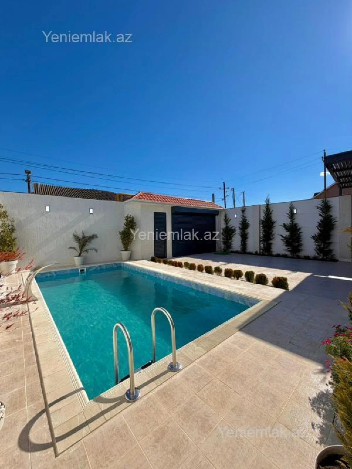 Satılır 5 otaqlı həyət evi 250 m²