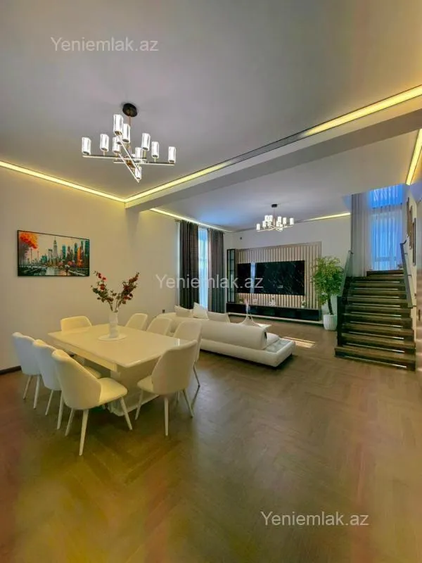 Satılır 5 otaqlı həyət evi 250 m²