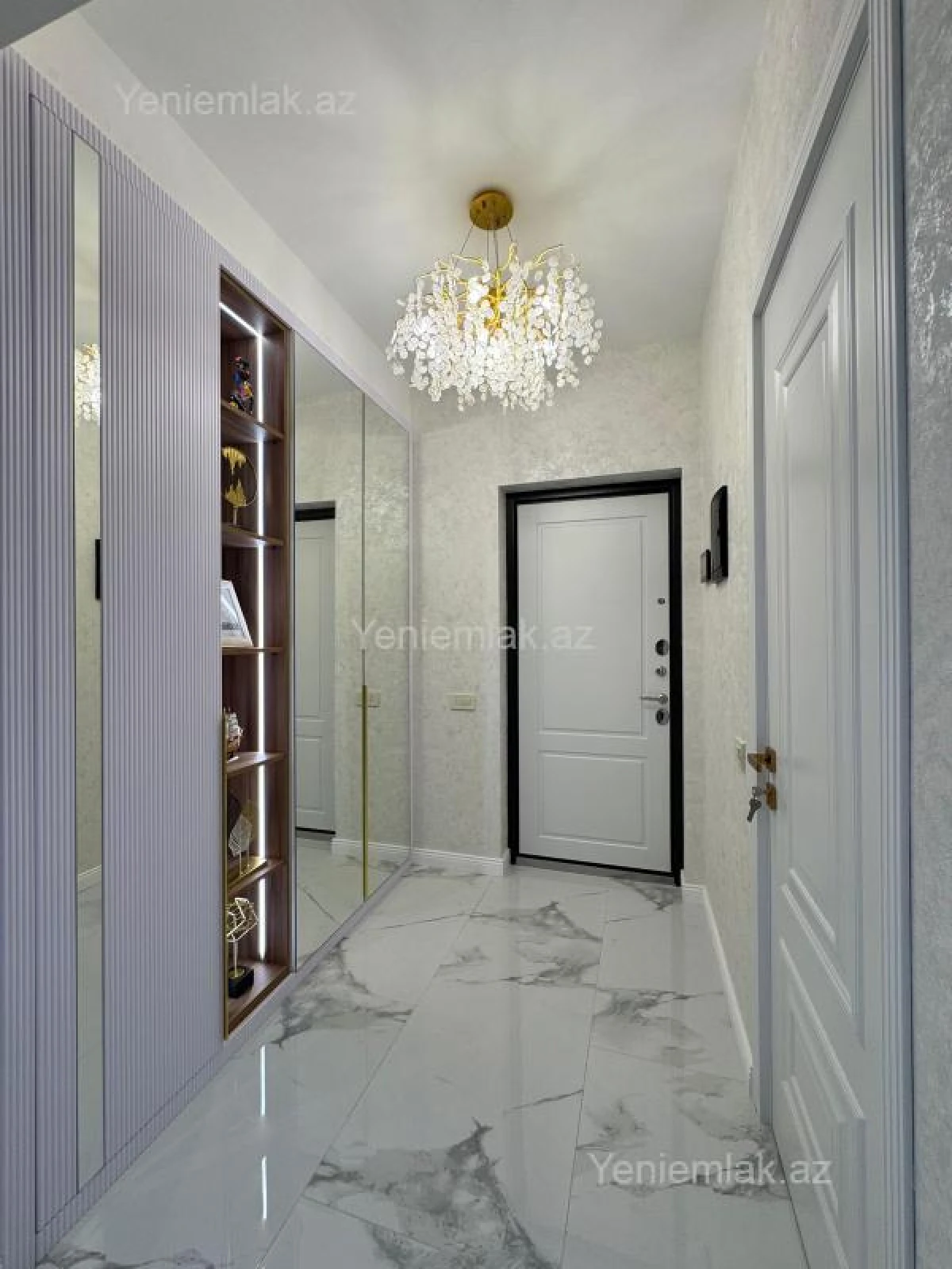 Satılır 4 otaqlı yeni tikili 110 m²