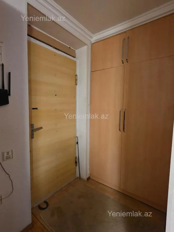 Satılır 1 otaqlı köhnə tikili 33 m²