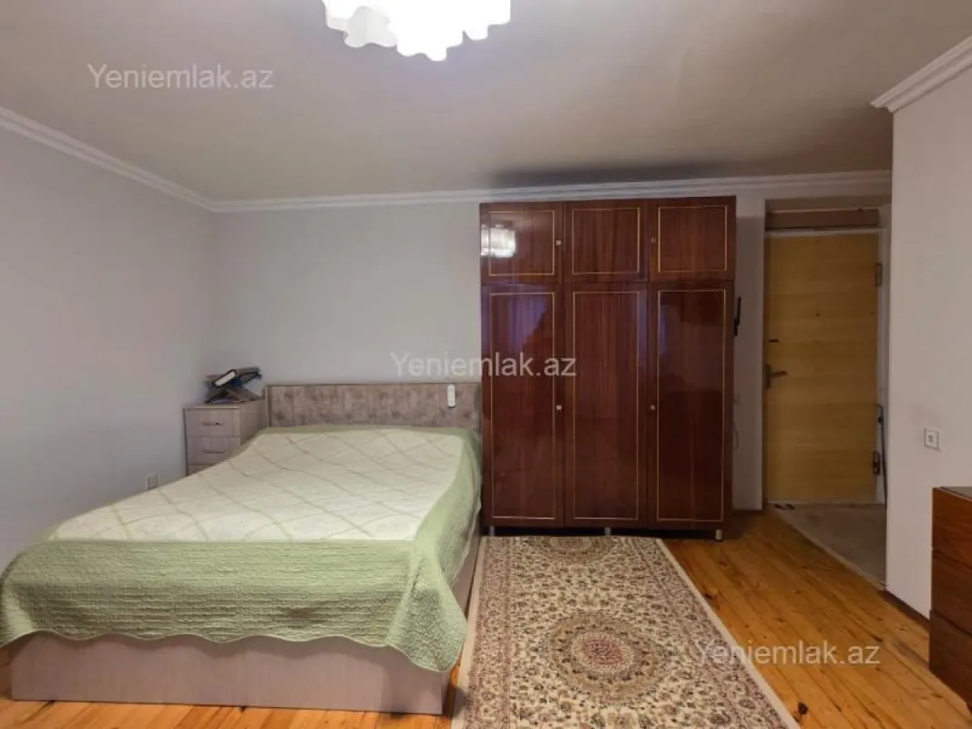 Satılır 1 otaqlı köhnə tikili 33 m²