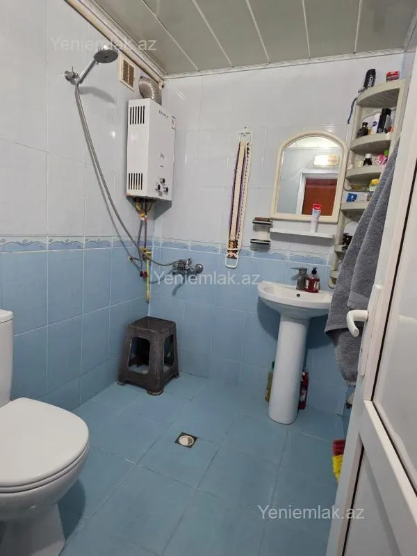 Satılır 1 otaqlı köhnə tikili 33 m²
