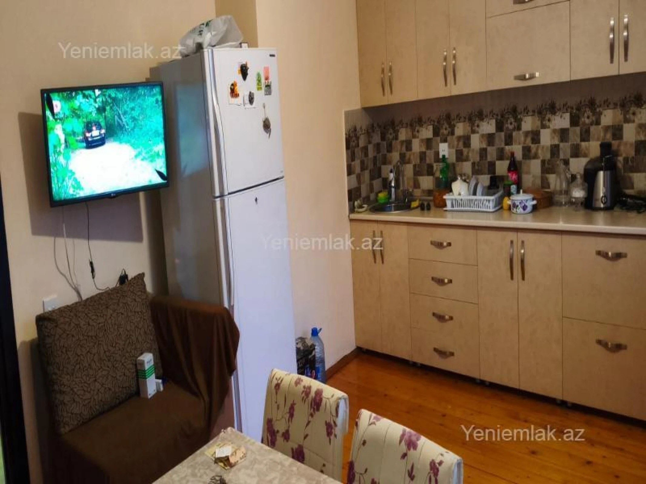Satılır 2 otaqlı köhnə tikili 89 m²