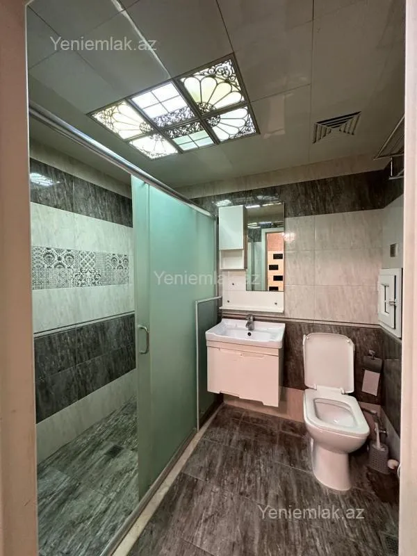 Satılır 2 otaqlı yeni tikili 70 m²