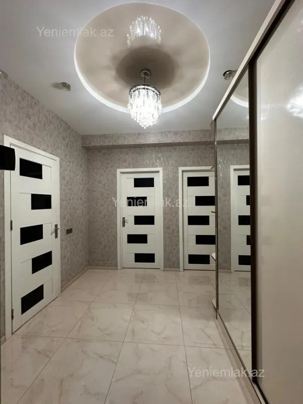 Satılır 2 otaqlı yeni tikili 70 m²