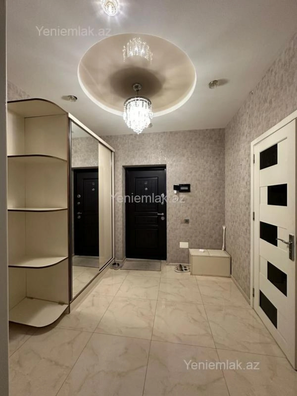 Satılır 2 otaqlı yeni tikili 70 m²