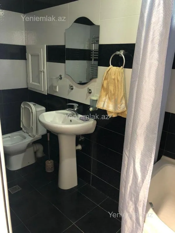 Satılır 3 otaqlı yeni tikili 93 m²