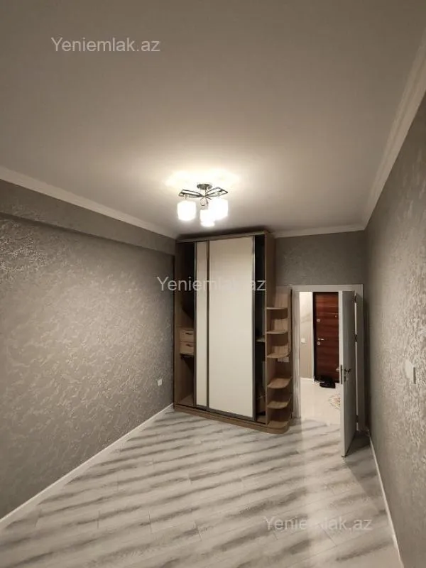 Satılır 2 otaqlı yeni tikili 65 m²